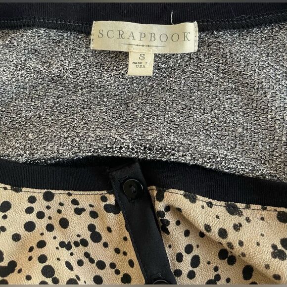 Women’s Scrapbook Black/Animal Print Blouse. - Picture 5 of 7